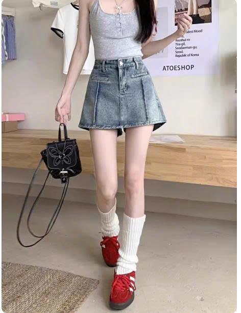 Quần short giả váy chữ A dáng ôm ED07 - Chất liệu vải jean cotton dày dặn, phong cách thời trang hiện đại, thiết kế ôm mông tôn dáng
