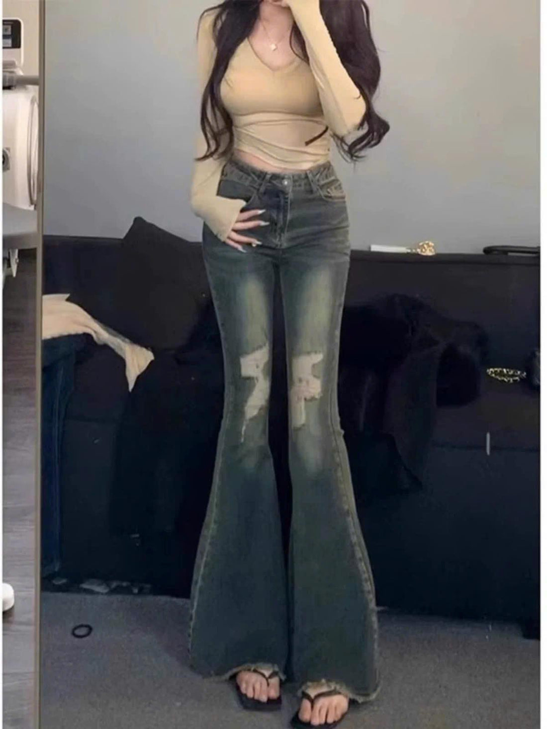 Quần Jeans nữ ống loe rách gối thời trang phong cách trẻ trung năng động ED48