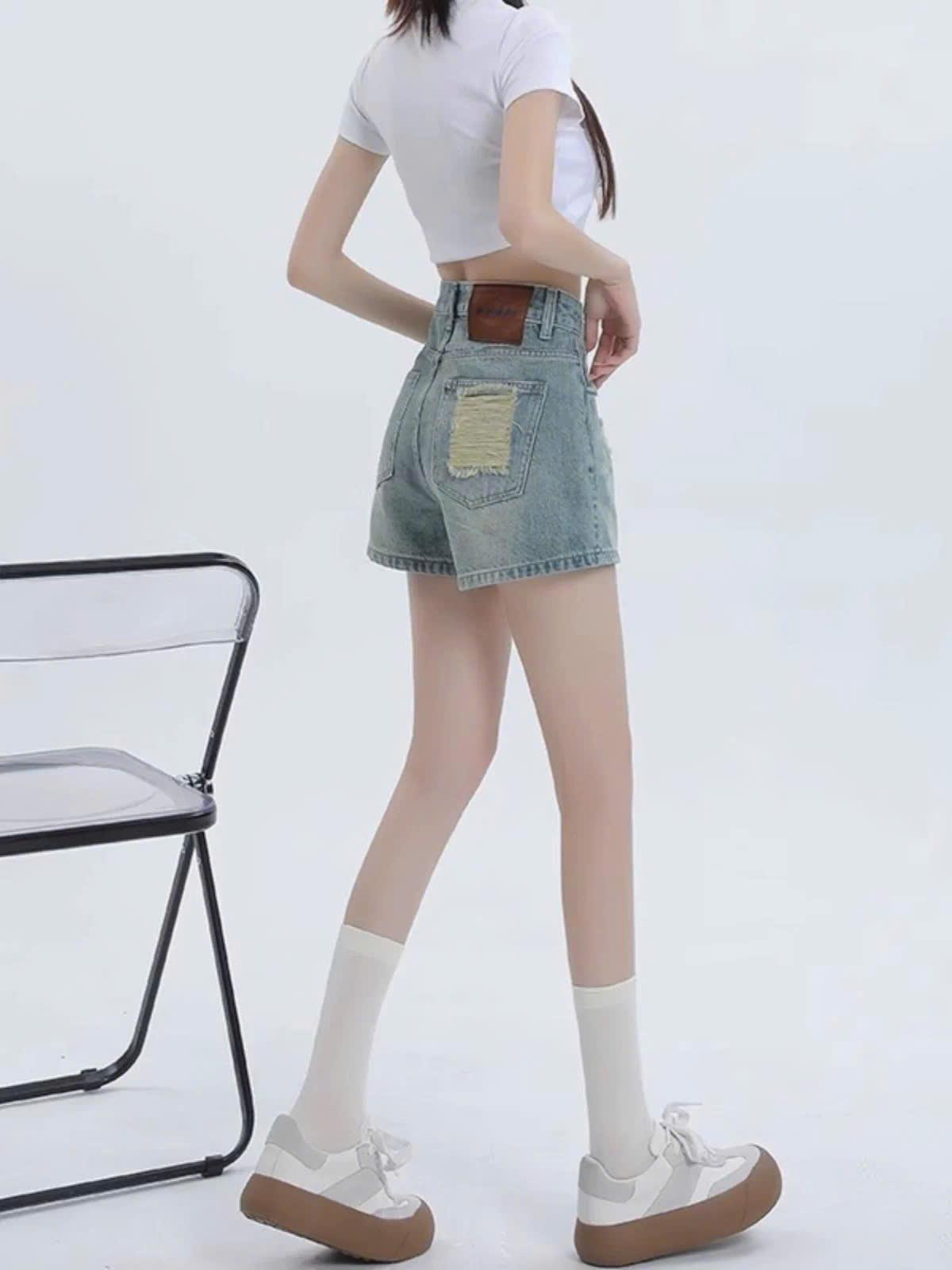Quần short nữ jean lưng cao thời trang rách túi ED13 - Thiết kế trẻ trung năng động & Chất liệu bền đẹp phù hợp nhiều phong cách