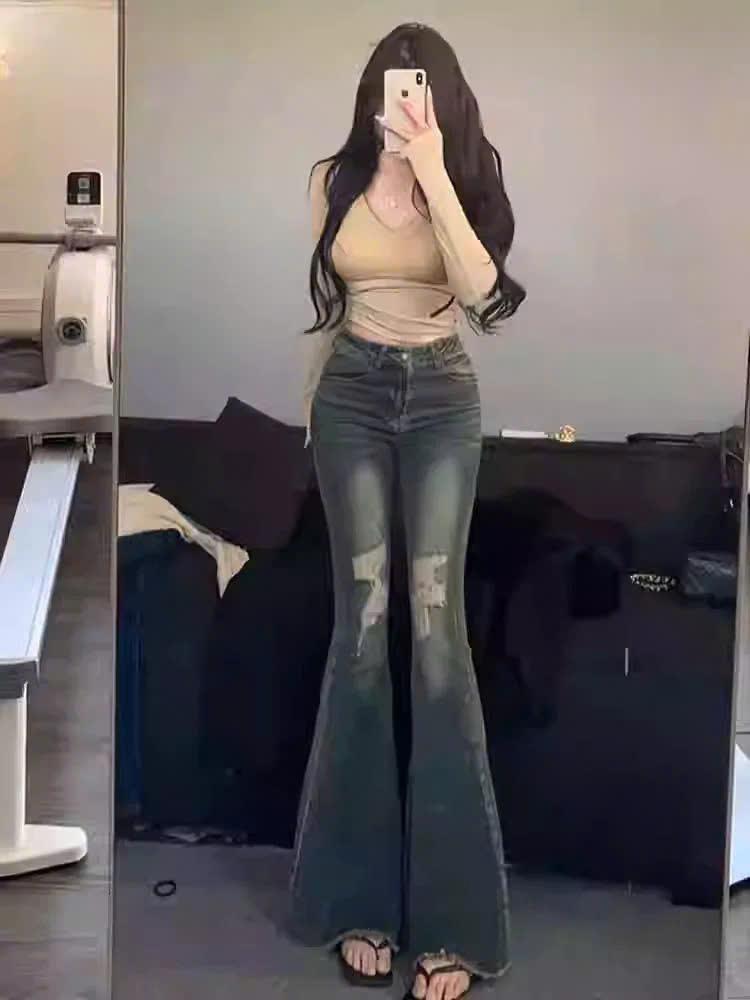 Quần Jeans nữ ống loe rách gối thời trang phong cách trẻ trung năng động ED48