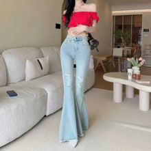 Quần Jeans nữ ống loe rách gối thời trang phong cách trẻ trung năng động ED48