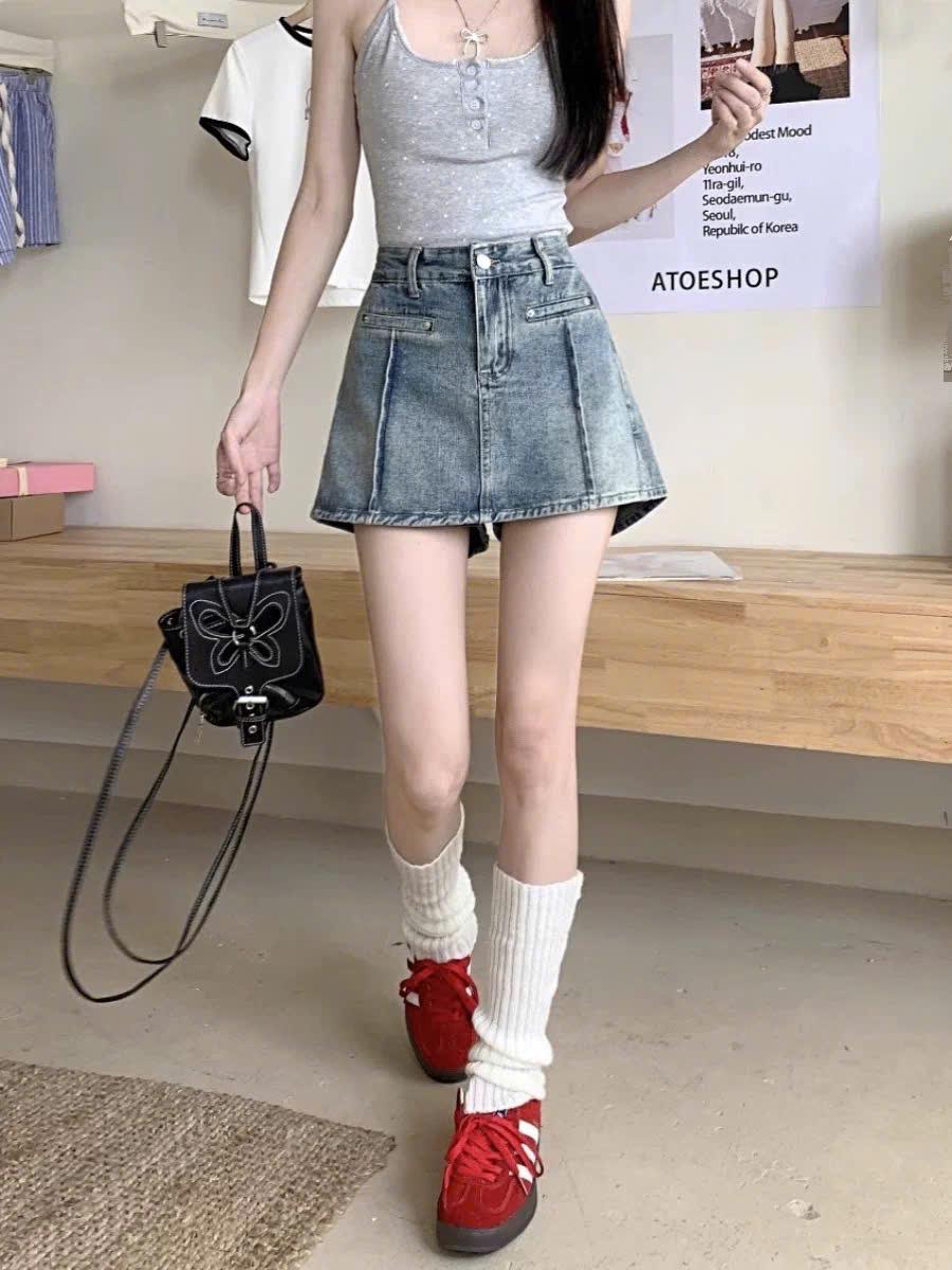 Quần short giả váy chữ A dáng ôm ED07 - Chất liệu vải jean cotton dày dặn, phong cách thời trang hiện đại, thiết kế ôm mông tôn dáng